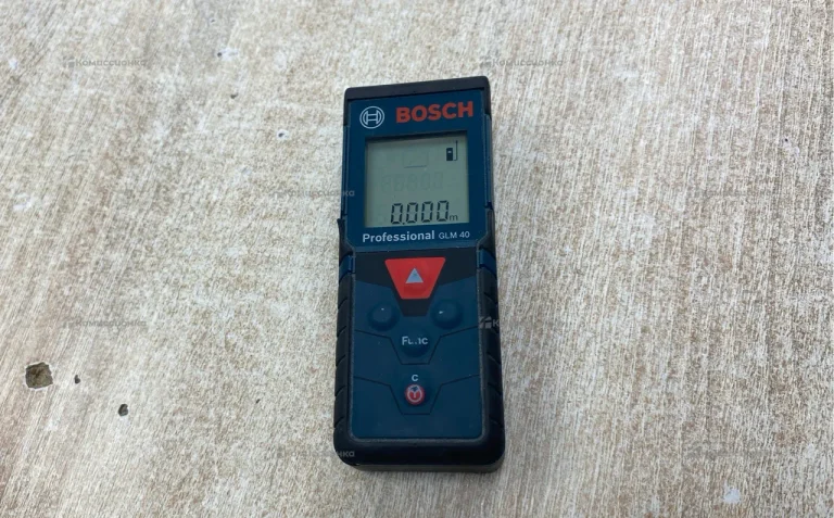 Лазерный дальномер Bosch GLM 40 Professional