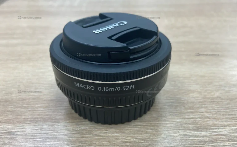 Объектив Canon EFS 24mm 0.16m/0.52ft