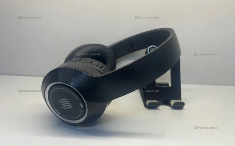 Наушники  BT