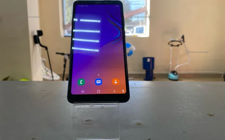 Samsung Galaxy A9 (2018) 8/128 ГБ