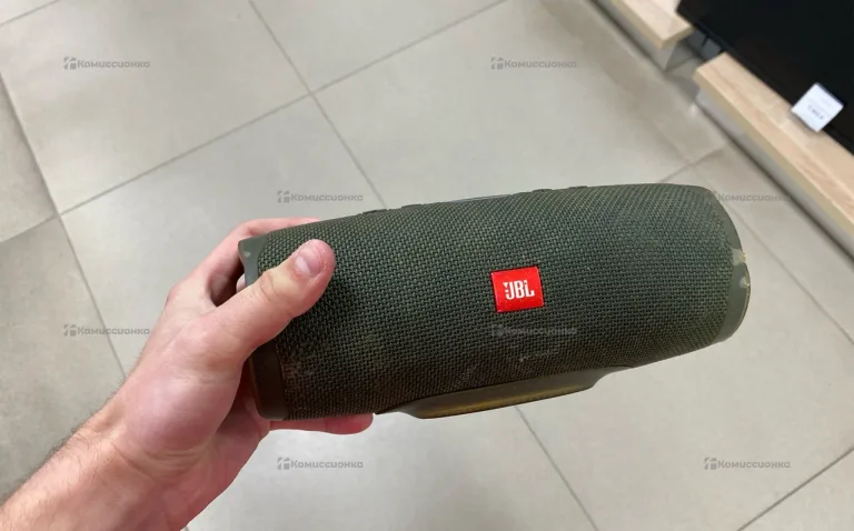 Колонка  JBL CHARGE 4