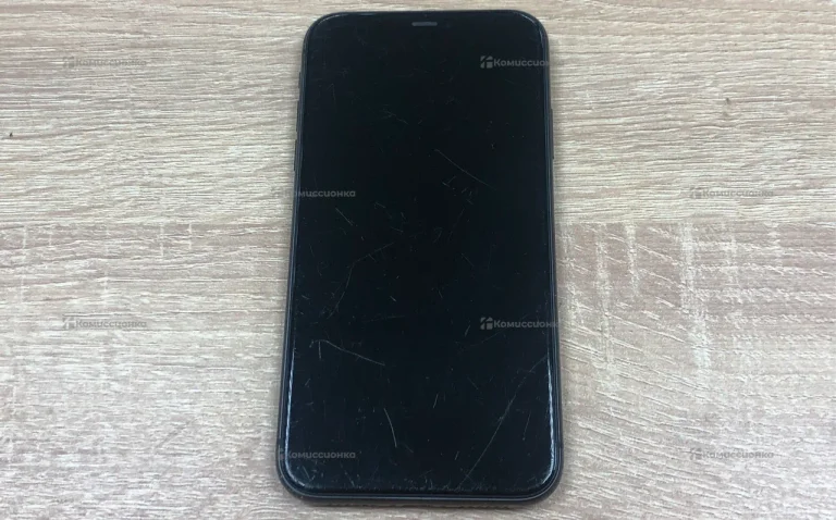 Apple iPhone 11 4/64 ГБ