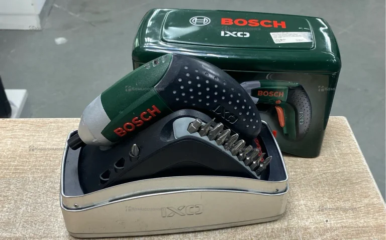 Электроотвертка Bosch IXO IV Medium