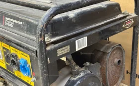 Бензиновая электростанция Huter DY6500LX 15л