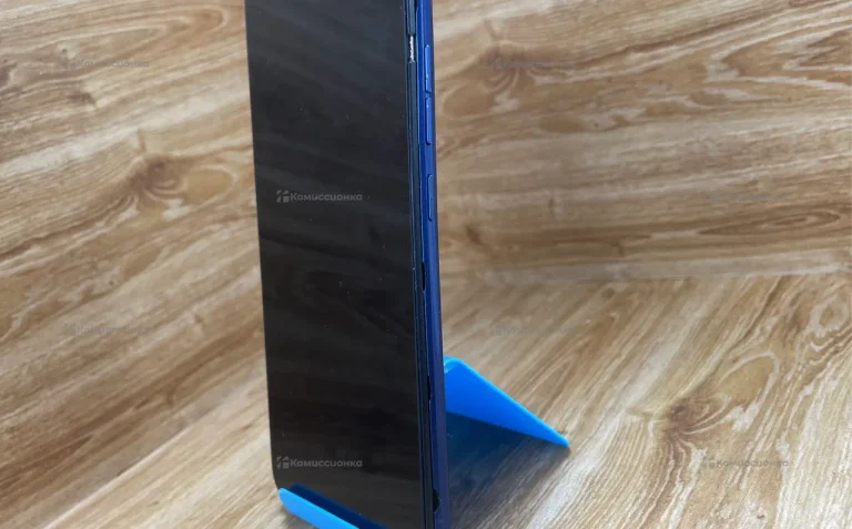 Tecno Spark 8C 4/64 ГБ