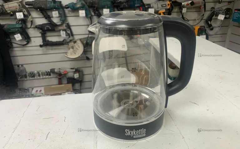 чайник Redmond RK-G212s