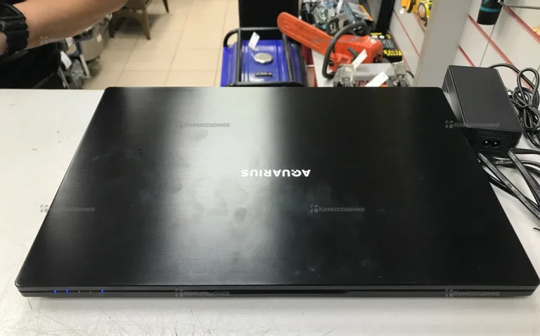 Ноутбук  AQUARIUS NS685U