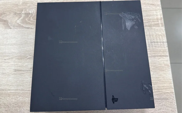 Игровая приставка Sony PlayStation 4 Fat 500 ГБ.