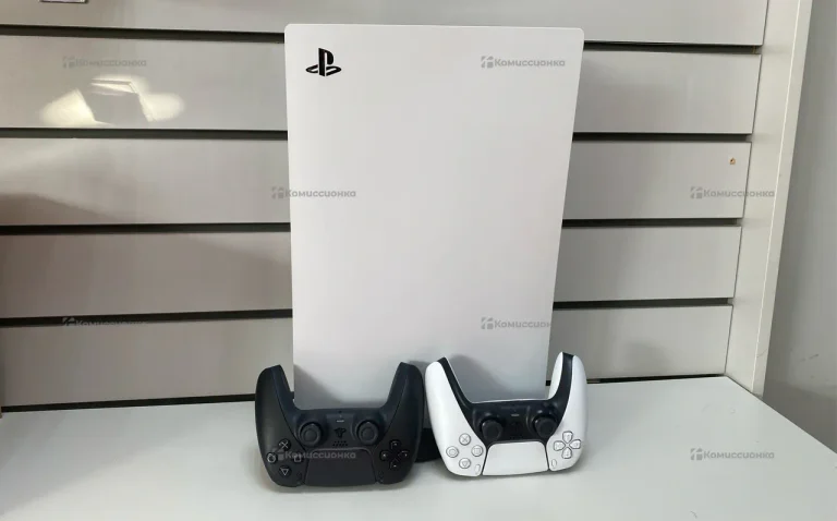 Приставка Sony PlayStation 5 с дисководом.
