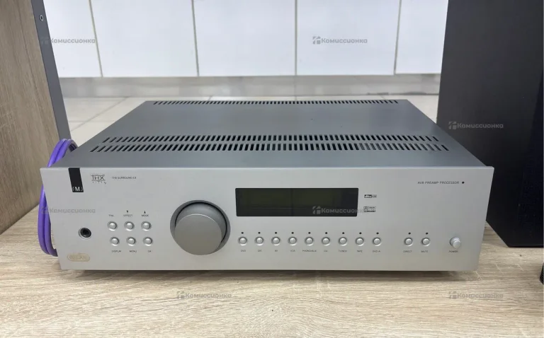 Ресивер  Arcam AV8 preamp processor