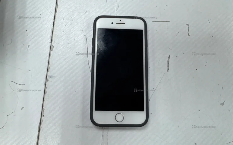 Apple iPhone 8 2/64 ГБ