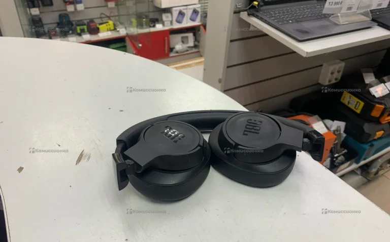 Наушники  JBL