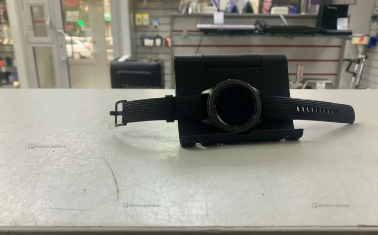 Часы  Samsung watch r810