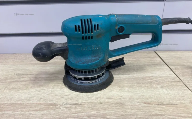 Шлифовальная машина Makita BO5021