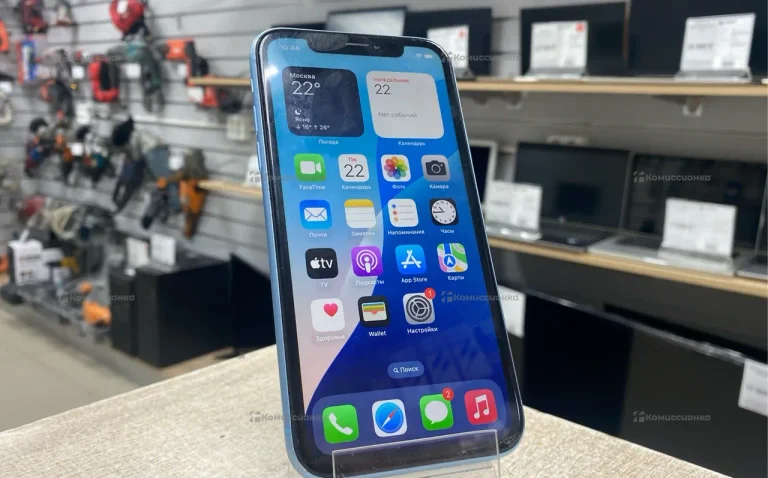 Apple iPhone XR 3/64 ГБ