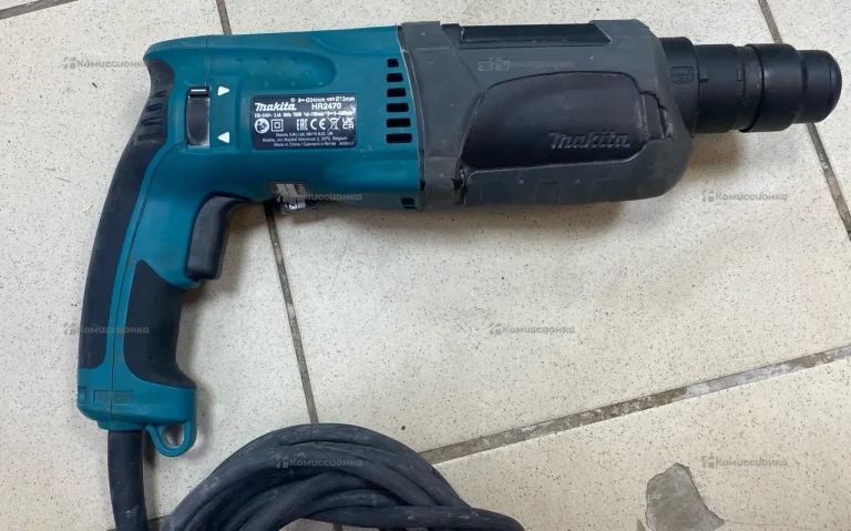 Перфоратор makita HR2470 2023г