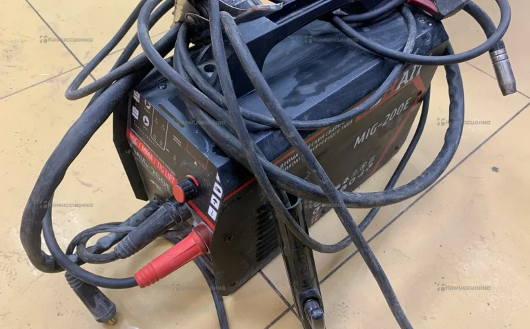 Сварочный полуавтомат MIG-200E