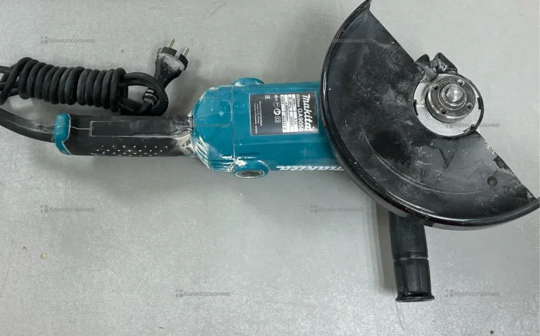 УШМ makita GA9050