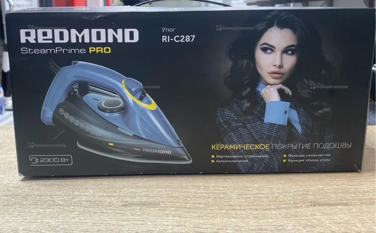 Утюг Redmond RI-C287