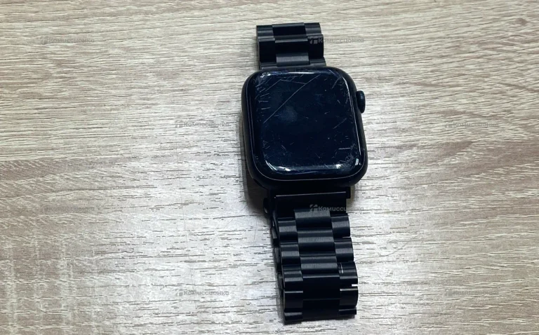 Часы  Apple Watch 8 45mm