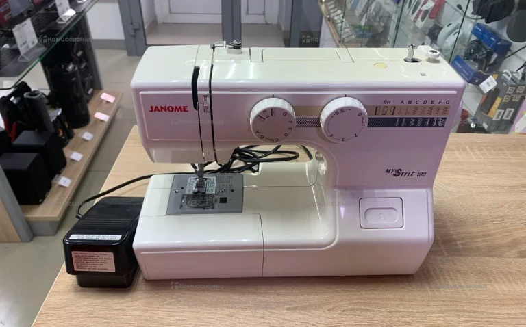 Швейная машина JANOME MY STYLE 100