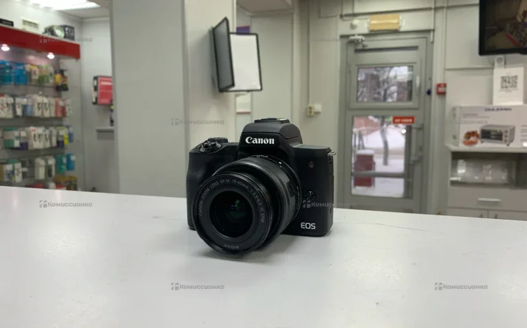 Фотоаппарат  Canon EOS M50