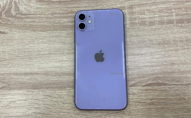 Apple iPhone 11 4/128 ГБ