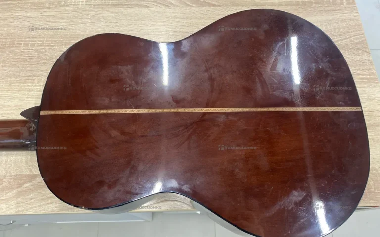 Гитара hohner hc06e