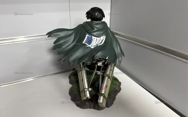 Фигурка Леви Атака Титанов