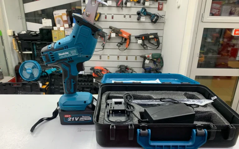 Сабельная пила (маленькая) Makita акб синий кейс