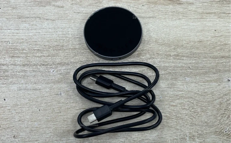 Беспроводная зарядка Aukey 15W