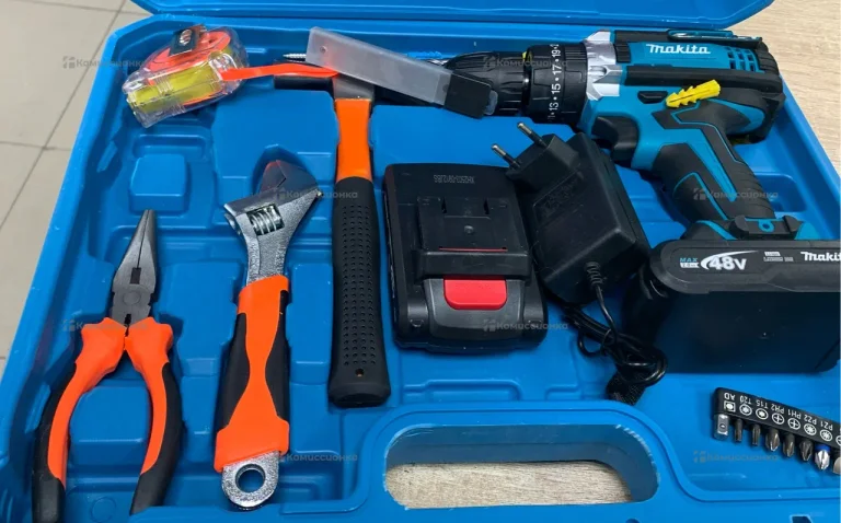 Аккумуляторный шуруповерт Makita реплика