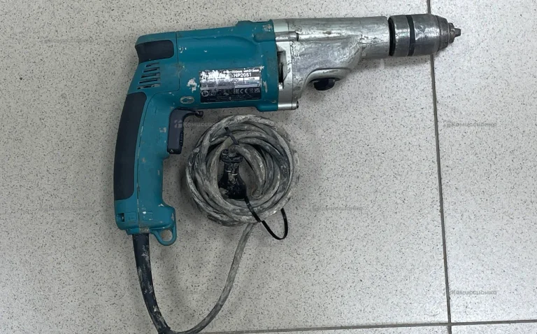Дрель makita hp2051
