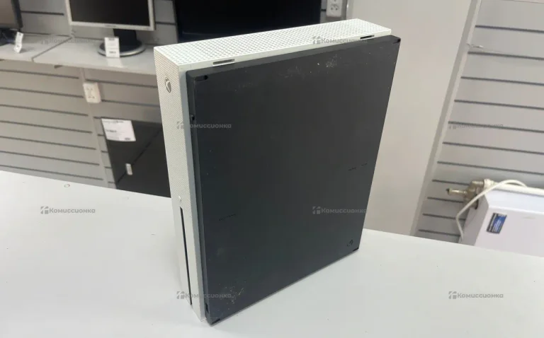 Игровая приставка Xbox One S 500