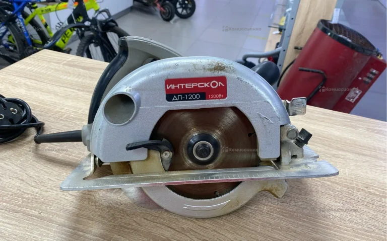 Дисковая пила Интерскол ДП-1200