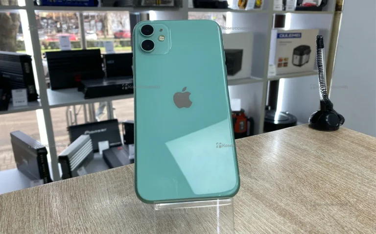 Apple iPhone 11 4/128 ГБ