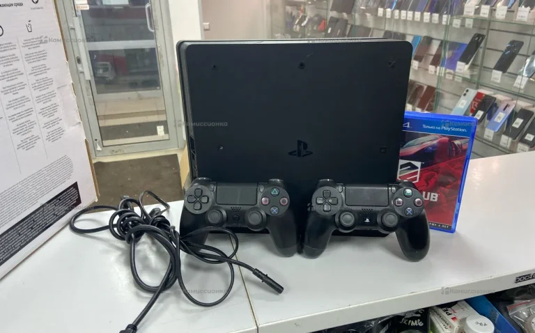 Приставка Sony PS4 Slim 500 ГБ.