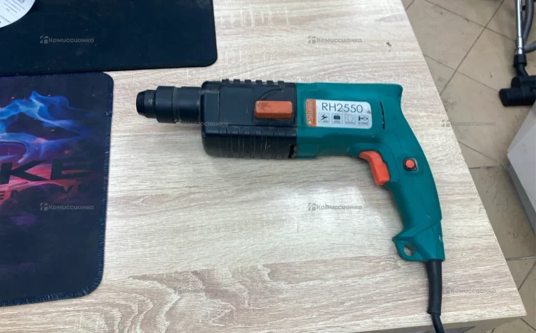 Перфоратор Sturm! RH2526BR