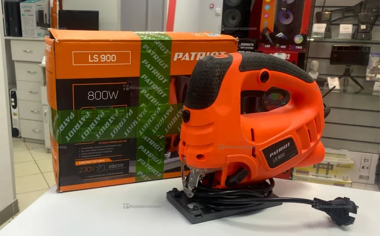 Лобзик PATRIOT LS 900