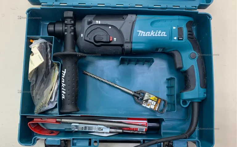 Перфоратор Makita HR2470