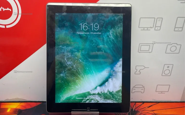 Планшет Apple iPad 4 64Gb Wi-Fi