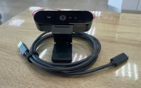Веб камера Logitech brio