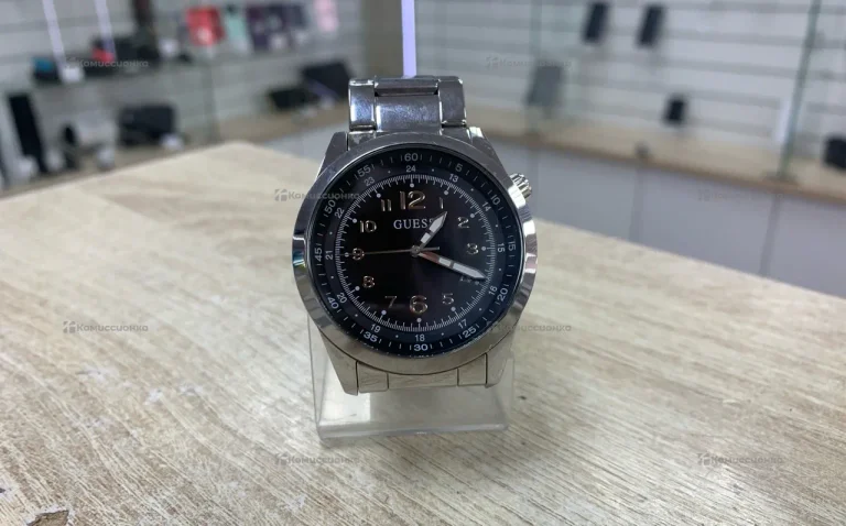 Часы Guess GW0493G1