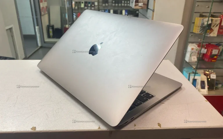 Ноутбук  MacBook Air m1 2020