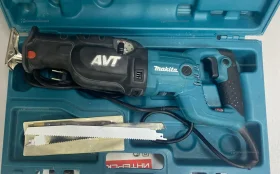 Сетевая сабельная пила Makita JR3070CT