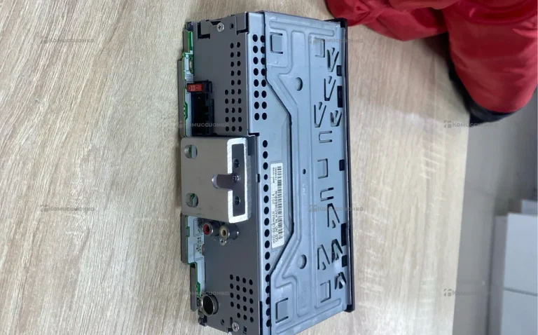 Автомагнитола  pioneer meh-070ub