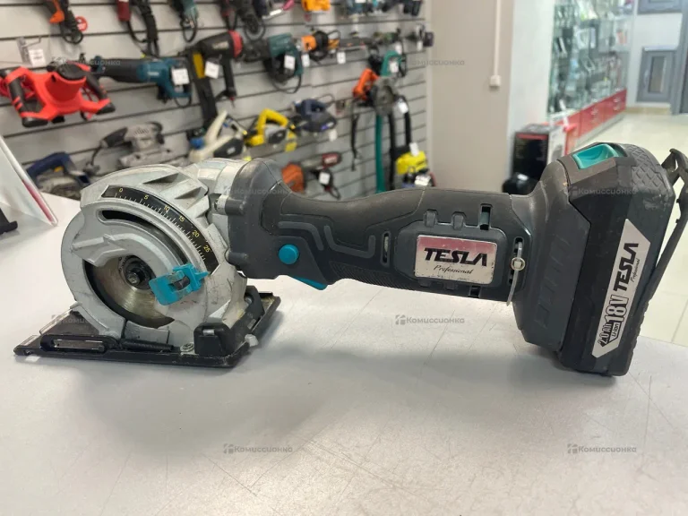 Аккумуляторная пила Tesla TCS18m