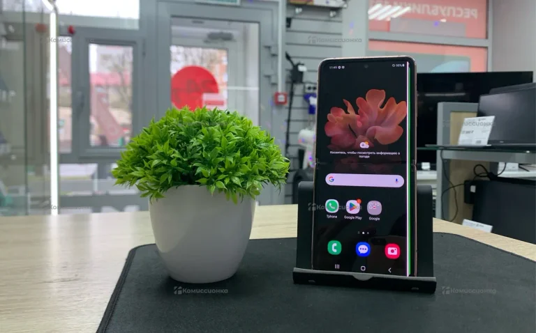 Samsung Galaxy Z Flip 8/256 ГБ