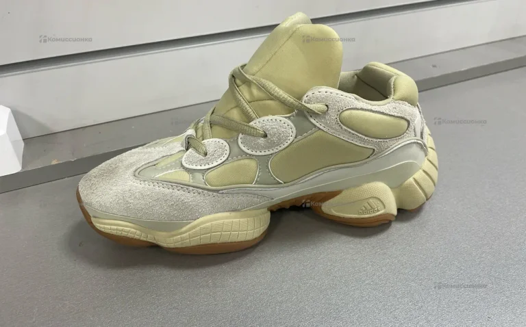 Кроссовки женские Adidas(реплика) Yeezy 500-37разм