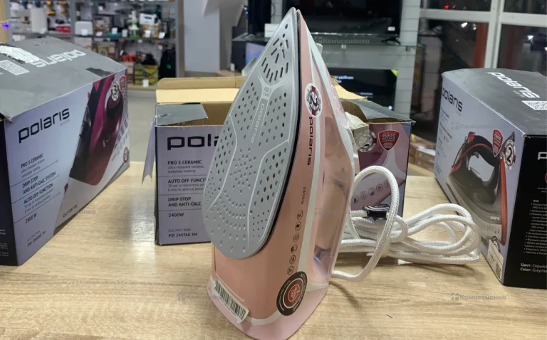 Утюг Polaris pir2497ak